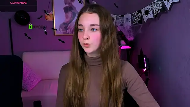 Snapshot of alisabliss chatting on 10-25-25, 12:34 alisabliss online show from 10-25-25, 12:34