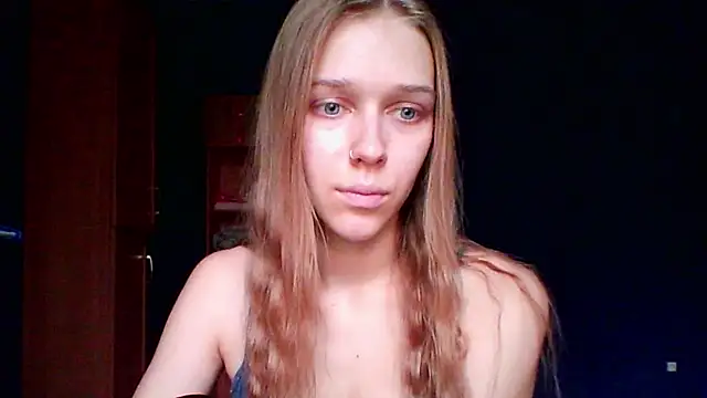 Snapshot of mari_martin chatting on 11-10-25, 12:59 mari martin online show from 11-10-25, 12:59