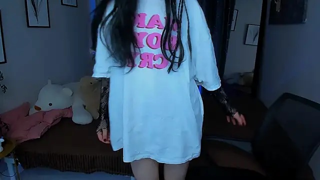 Snapshot of thepretty_kitty chatting on 11-03-25, 01:56 thepretty kitty online show from 11-03-25, 01:56