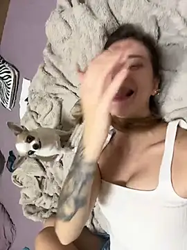 Snapshot of Kira-meow chatting on 11-18-25, 09:52 Kira-meow online show from 11-18-25, 09:52