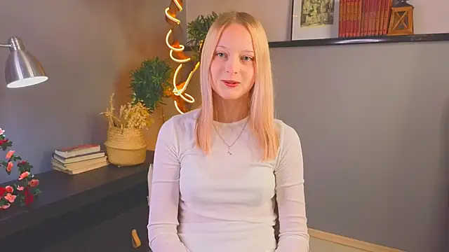 YungLyssy online show from 11-12-25, 03:29