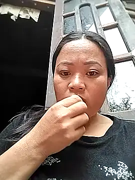Snapshot of Nadia-a chatting on 10-22-25, 02:23 Nadia-a online show from 10-22-25, 02:23
