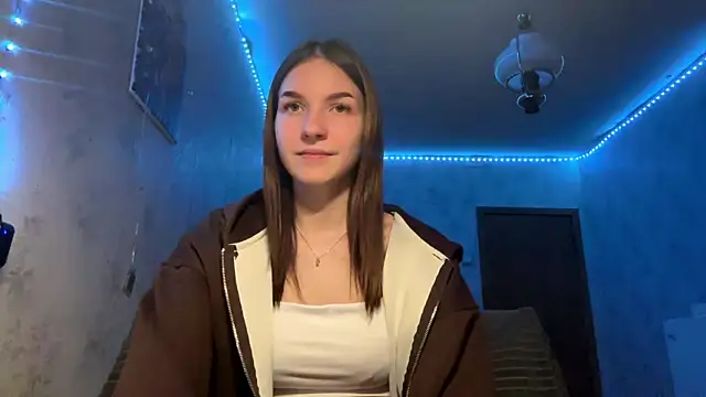 Snapshot of Beauty_miIa chatting on 11-10-25, 04:39 Beauty miIa online show from 11-10-25, 04:39