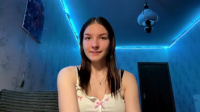 Snapshot of Beauty_miIa chatting on 11-30-25, 05:39 Beauty miIa online show from 11-30-25, 05:39