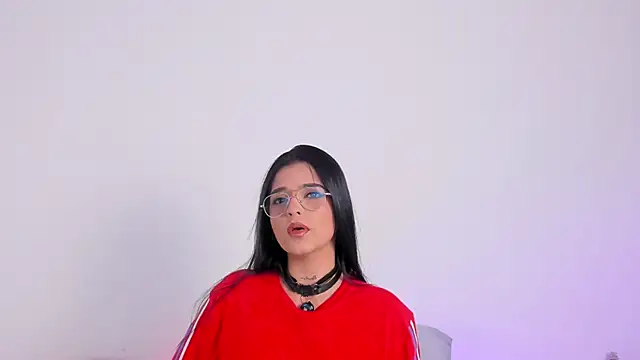 Snapshot of Sophie_Duarte chatting on 03-01-26, 11:51 Sophie Duarte online show from 03-01-26, 11:51