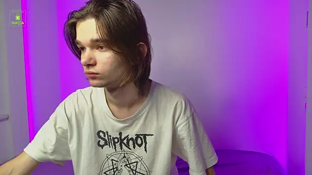 Snapshot of DavidLeatherhofff chatting on 02-15-26, 04:20 DavidLeatherhofff online show from 02-15-26, 04:20