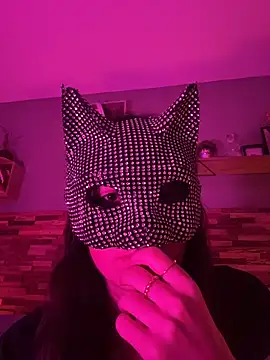  isadora online show from 12-05-25, 07:54