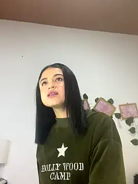 Snapshot of Evelinmiller97 chatting on 10-30-25, 12:34 Evelinmiller97 online show from 10-30-25, 12:34