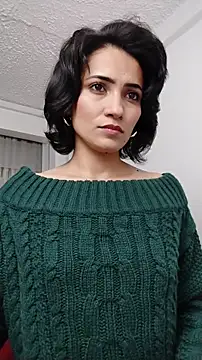 Snapshot of chloehanna chatting on 10-27-25, 06:34 chloehanna online show from 10-27-25, 06:34