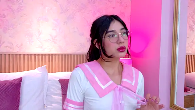 Snapshot of AdelineJhones chatting on 11-26-25, 03:02 AdelineJhones online show from 11-26-25, 03:02