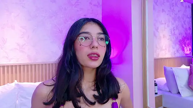 Snapshot of AdelineJhones chatting on 11-30-25, 03:16 AdelineJhones online show from 11-30-25, 03:16