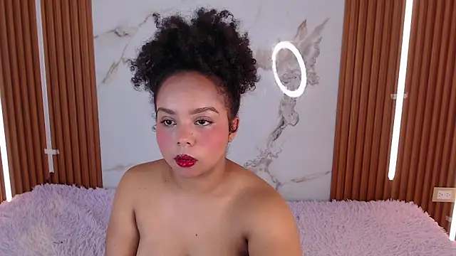 Snapshot of rosselyn_ chatting on 11-25-25, 07:47 rosselyn online show from 11-25-25, 07:47