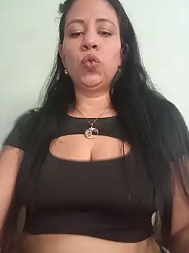 LeilaTaylor online show from 02-18-26, 03:52