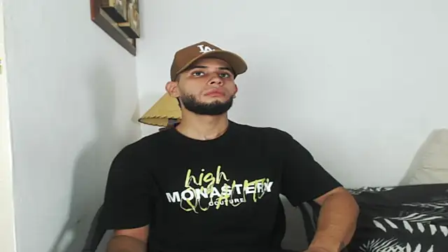 Snapshot of Maxcole_07 chatting on 10-29-25, 09:05 Maxcole 07 online show from 10-29-25, 09:05