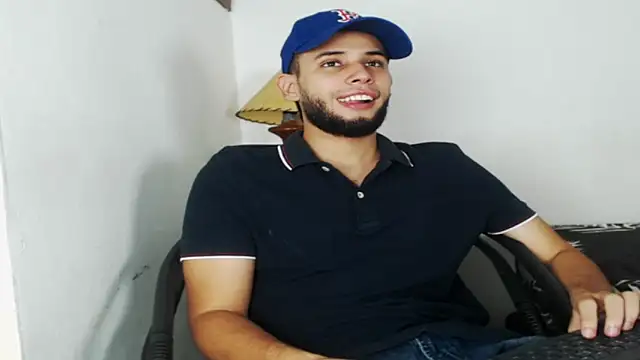 Snapshot of Maxcole_07 chatting on 11-02-25, 08:44 Maxcole 07 online show from 11-02-25, 08:44