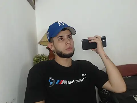 Snapshot of Maxcole_07 chatting on 11-23-25, 07:24 Maxcole 07 online show from 11-23-25, 07:24