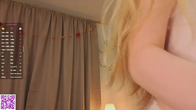 Snapshot of KissyCloud chatting on 11-07-25, 08:25 KissyCloud online show from 11-07-25, 08:25