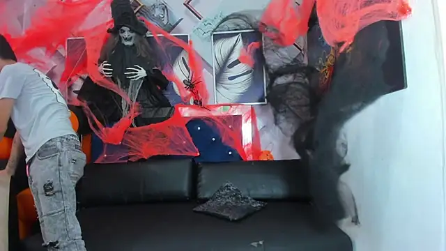 Snapshot of Room_boys_hot chatting on 11-01-25, 03:14 Room boys hot online show from 11-01-25, 03:14