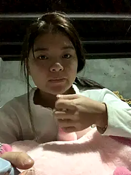 Snapshot of kimyonon chatting on 11-19-25, 01:38 kimyonon online show from 11-19-25, 01:38