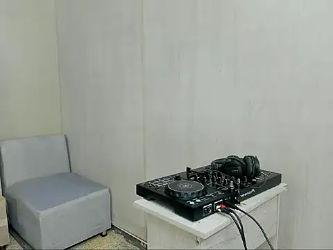 Snapshot of jupiter_333 chatting on 11-28-25, 06:32 jupiter 333 online show from 11-28-25, 06:32