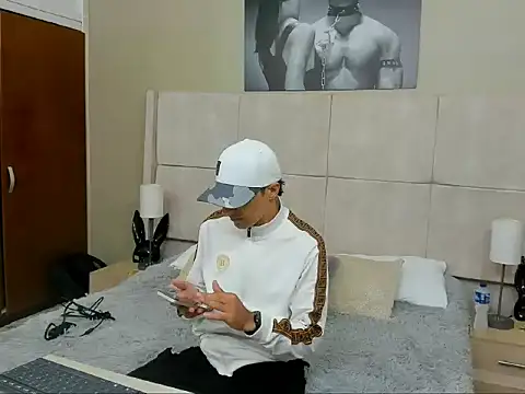 Snapshot of jupiter_333 chatting on 12-05-25, 05:42 jupiter 333 online show from 12-05-25, 05:42