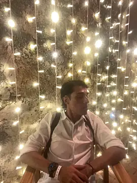 Snapshot of jupiter_333 chatting on 12-17-25, 04:18 jupiter 333 online show from 12-17-25, 04:18