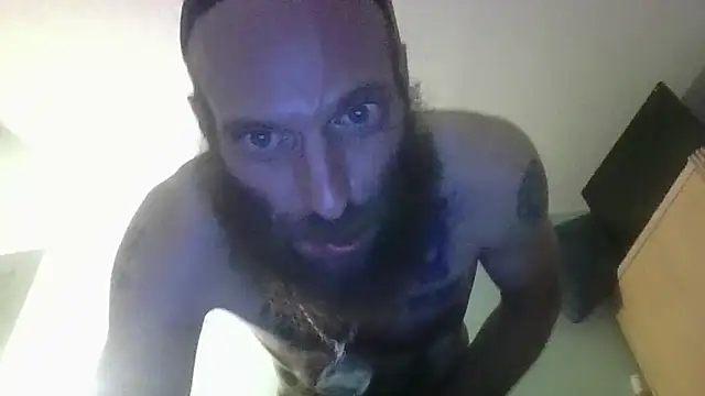 Snapshot of KosherCo313 chatting on 10-27-25, 03:54 KosherCo313 online show from 10-27-25, 03:54