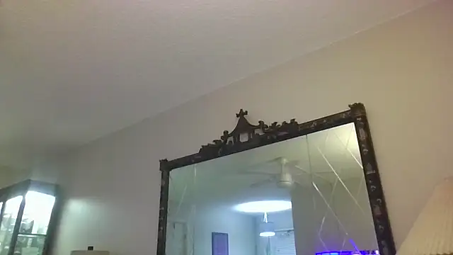 Snapshot of KosherCo313 chatting on 11-22-25, 03:38 KosherCo313 online show from 11-22-25, 03:38