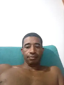 Snapshot of juniordotado87 chatting on 12-14-25, 11:31 juniordotado87 online show from 12-14-25, 11:31