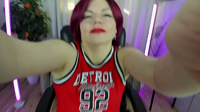 Snapshot of Wow_Maya chatting on 02-20-26, 06:26 Wow Maya online show from 02-20-26, 06:26