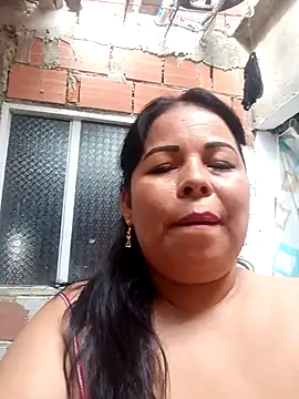 Snapshot of mother2-divorced chatting on 11-18-25, 07:40 mother2-divorced online show from 11-18-25, 07:40