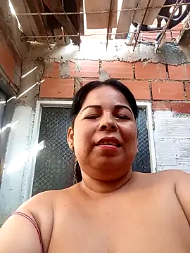 Snapshot of mother2-divorced chatting on 11-19-25, 01:33 mother2-divorced online show from 11-19-25, 01:33