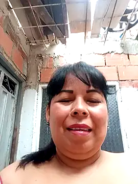 Snapshot of mother2-divorced chatting on 11-20-25, 01:22 mother2-divorced online show from 11-20-25, 01:22