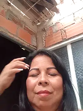 Snapshot of mother2-divorced chatting on 11-28-25, 01:25 mother2-divorced online show from 11-28-25, 01:25