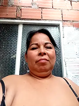 Snapshot of mother2-divorced chatting on 11-29-25, 01:36 mother2-divorced online show from 11-29-25, 01:36