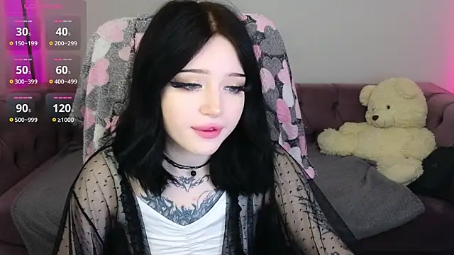 Emma Kirks online show from 12-15-25, 10:30