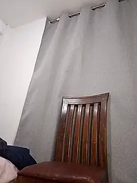 Snapshot of Kitty_Kalifa chatting on 10-30-25, 01:29 Kitty Kalifa online show from 10-30-25, 01:29