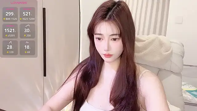 Snapshot of Follyise chatting on 11-30-25, 07:12 Follyise online show from 11-30-25, 07:12