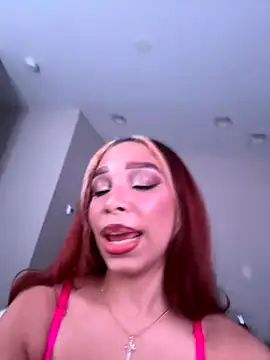 Latinagf online show from 10-29-25, 03:53