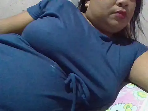 Snapshot of xxmysweetpinayy69 chatting on 10-24-25, 11:23 xxmysweetpinayy69 online show from 10-24-25, 11:23