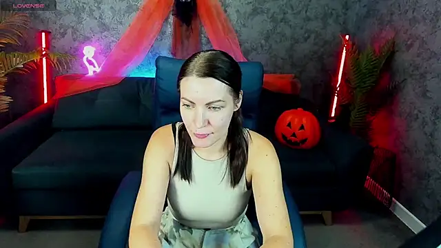 Snapshot of SofieMoons chatting on 11-01-25, 02:30 SofieMoons online show from 11-01-25, 02:30