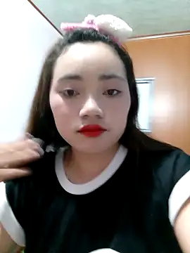Snapshot of Sam081096 chatting on 10-22-25, 12:49 Sam081096 online show from 10-22-25, 12:49