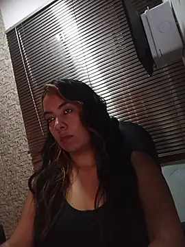 Snapshot of lili_hiugs chatting on 11-02-25, 08:22 lili hiugs online show from 11-02-25, 08:22