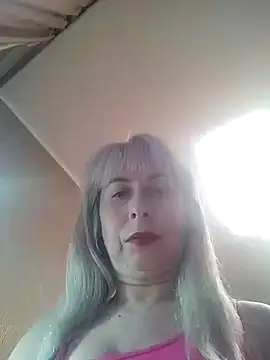 Snapshot of SelinaLovqx chatting on 10-23-25, 02:16 SelinaLovqx online show from 10-23-25, 02:16