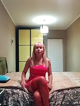 Snapshot of SelinaLovqx chatting on 10-25-25, 04:46 SelinaLovqx online show from 10-25-25, 04:46