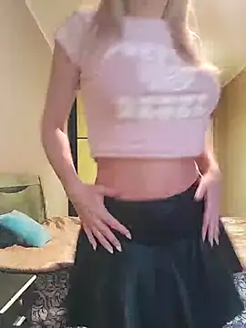 Snapshot of SelinaLovqx chatting on 11-24-25, 09:53 SelinaLovqx online show from 11-24-25, 09:53