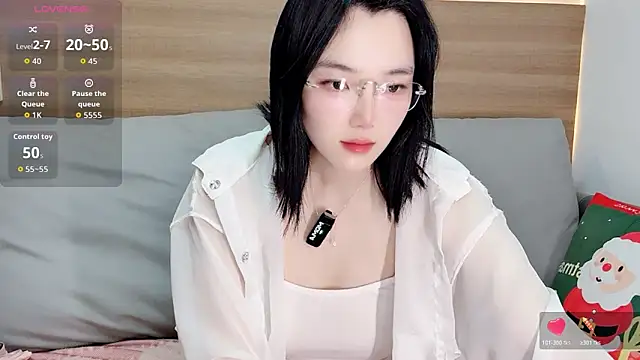 Snapshot of upoo7lt chatting on 02-03-26, 01:48 upoo7lt online show from 02-03-26, 01:48