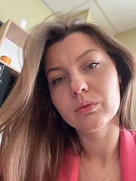 DollyRoma online show from 11-14-25, 08:24