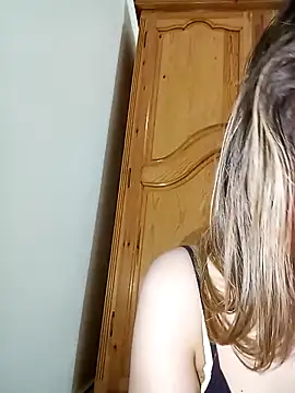 Snapshot of indilasixeey chatting on 02-03-26, 03:26 indilasixeey online show from 02-03-26, 03:26