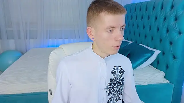 Cristian  Dior online show from 02-08-26, 12:52